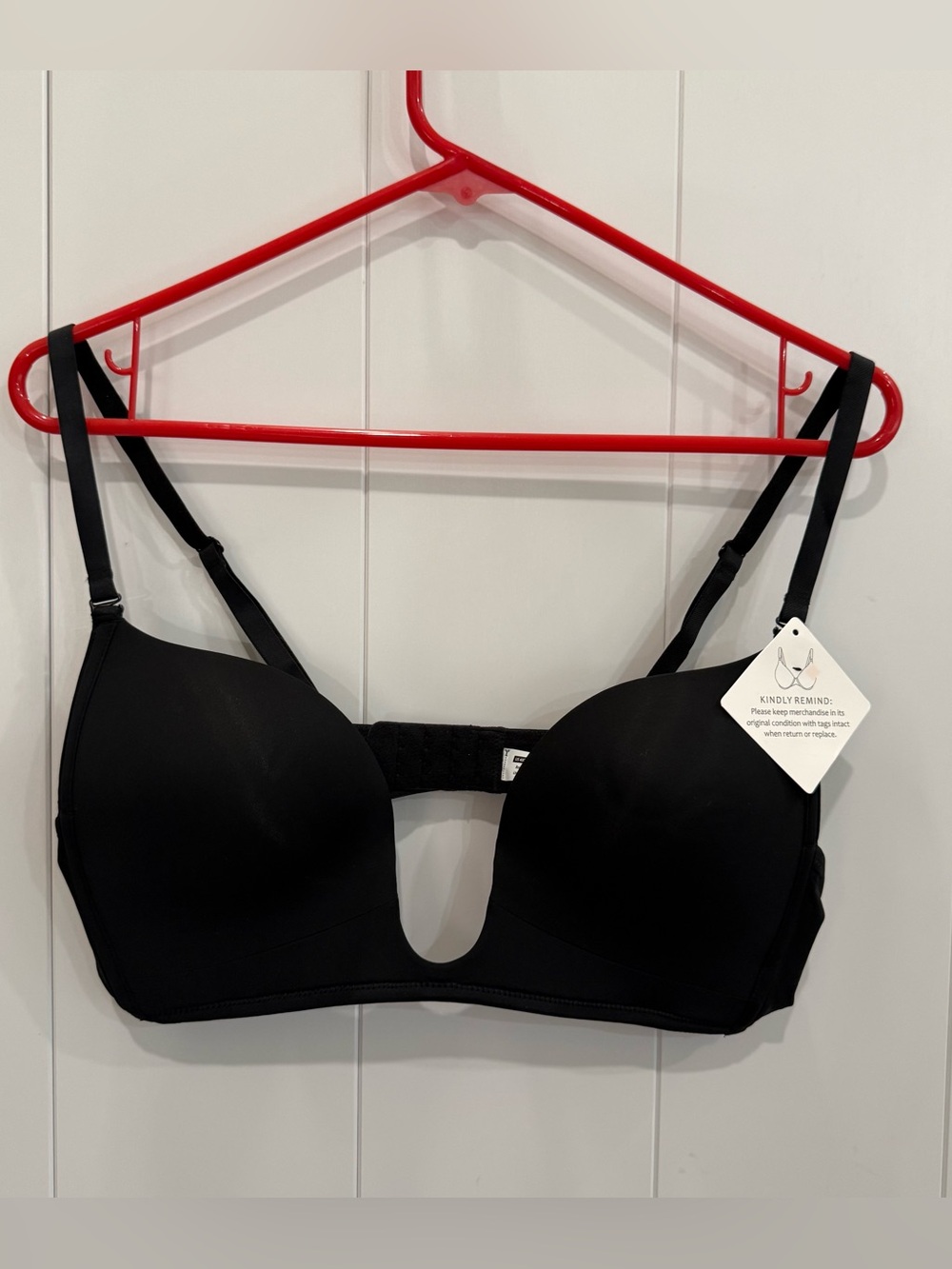 NWT DotVol Womens Deep Plunge Convertible Push Up Low Cut Seamless 40C Black Bra